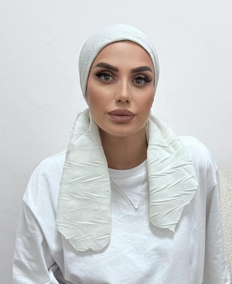מטפחת מרובעת קיפולים שמנת