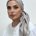 מטפחת מרובעת סאטן משי מט כסף