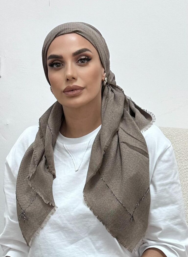 מטפחת מרובעת פשמינה חום